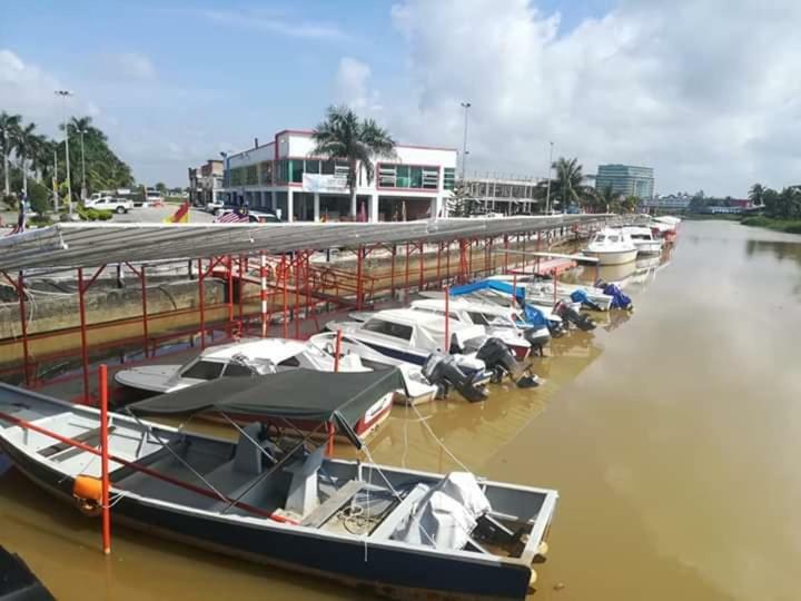 Golden Swan Sibu Homestay Dış mekan fotoğraf